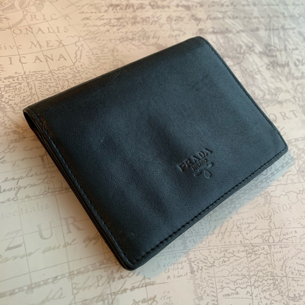Prada classic two fold wallet - Picture 1 of 11